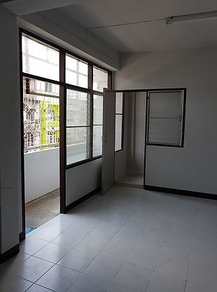Condo · Phra Khanong, bangkok — photo 1