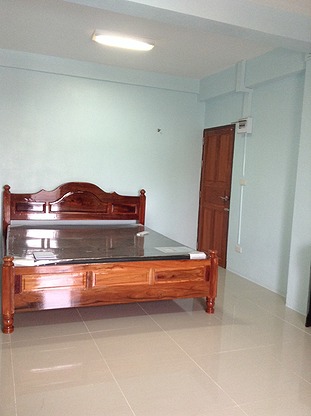 Condo · Mueang Chon Buri, chon_buri — photo 4