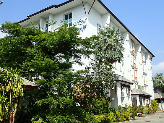Condo — photo 2