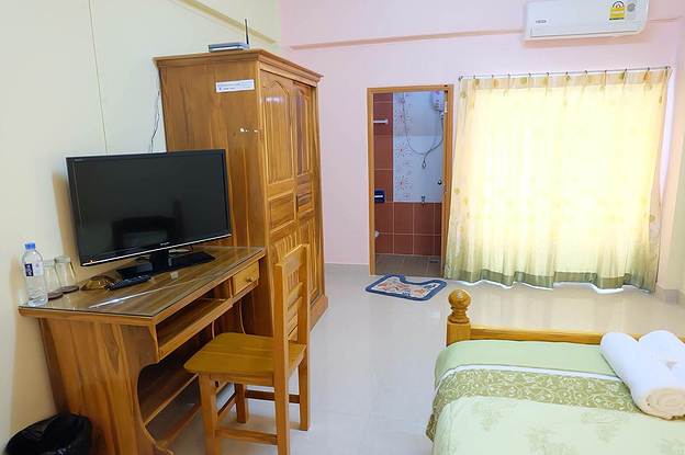 Condo — photo 3