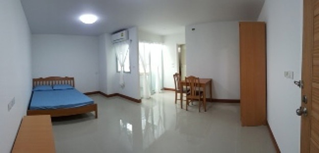Condo · Wang Thonglang, bangkok — photo 2