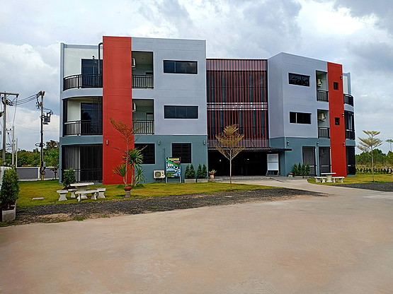 Condo — photo 1
