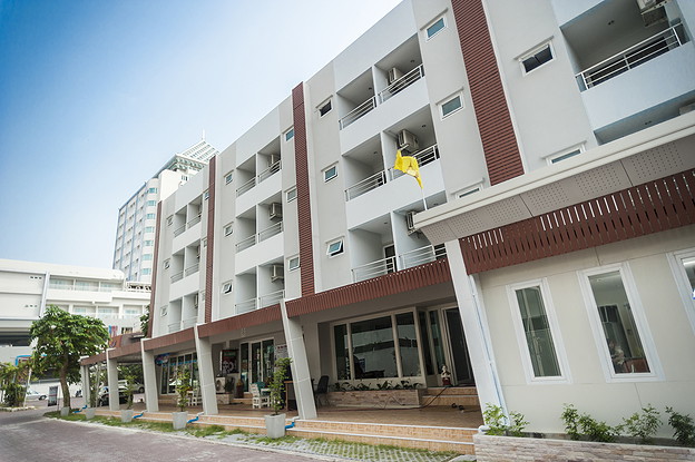 Condo — photo 2