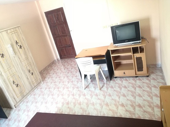 Condo — photo 2