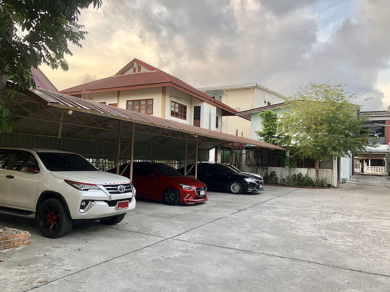 Condo — photo 5
