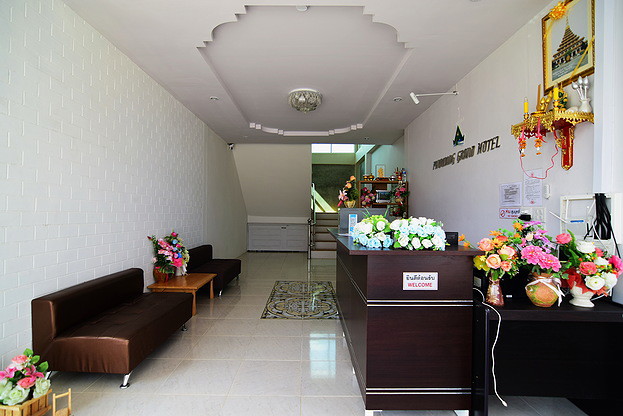 Condo — photo 2