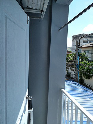 Condo · Wang Thonglang, bangkok — photo 3