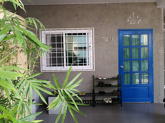 Condo — photo 1
