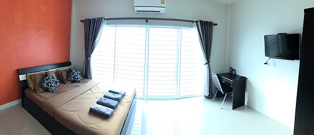 Condo — photo 3