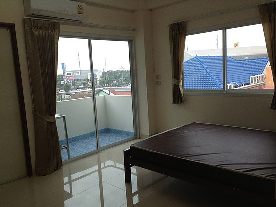 Condo · Bang Khun Thian, bangkok — photo 4