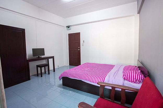 Condo · Bang Yai — photo 4