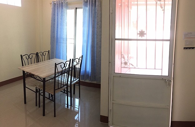 Condo — photo 3