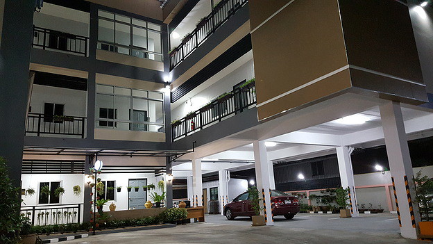 Condo — photo 3