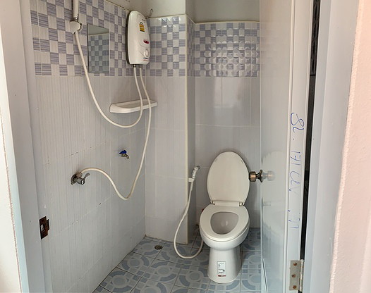 Condo — photo 1