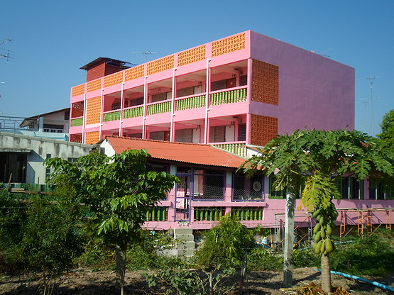 Condo — photo 1