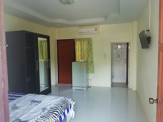 Condo — photo 2