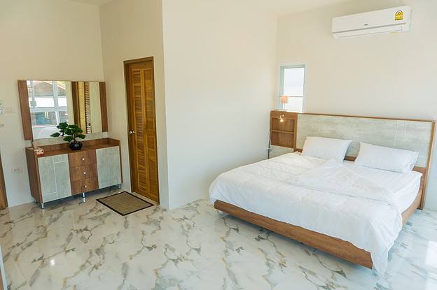 Condo — photo 3