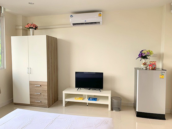 Condo · Wang Thonglang, bangkok — photo 3