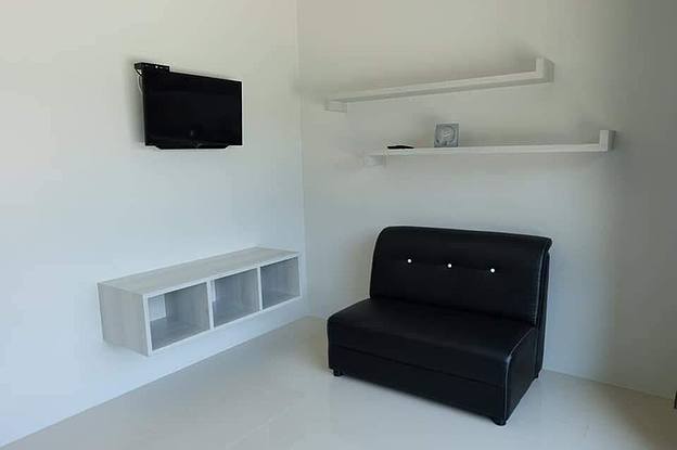 Condo — photo 3