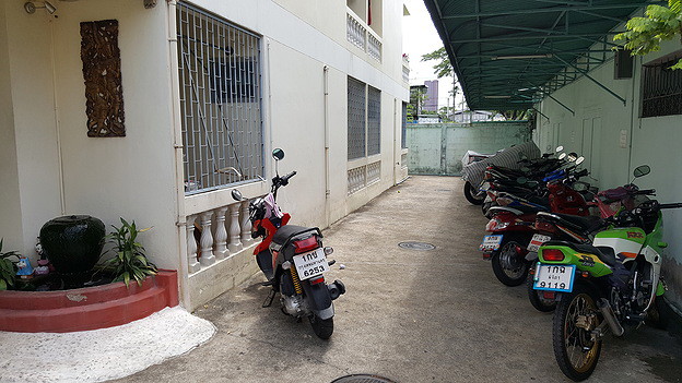 Condo · Bang Kapi, bangkok — photo 3
