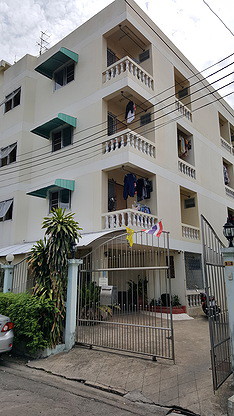 Condo · Bang Kapi, bangkok — photo 1