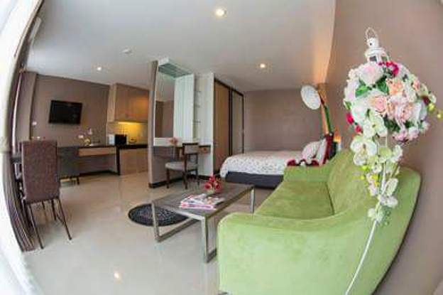 Condo — photo 3