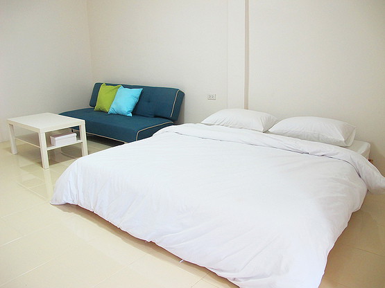 Condo · Bangkok Noi, bangkok — photo 1