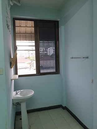 Condo · Thon Buri, bangkok — photo 3