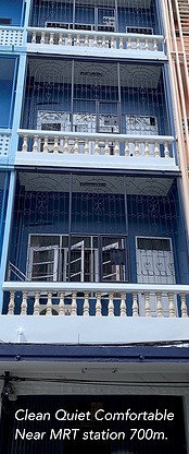 Condo · Pom Prap Sattru Phai, bangkok — photo 1