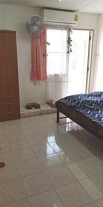Condo · Huai Khwang, bangkok — photo 2