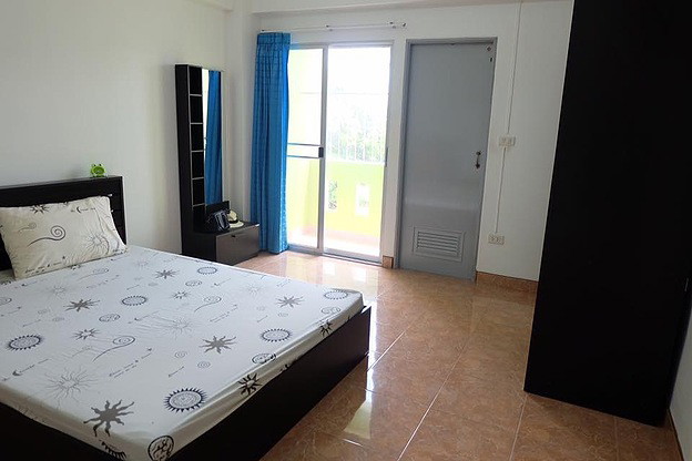 Condo · Mueang Chon Buri, chon_buri — photo 2