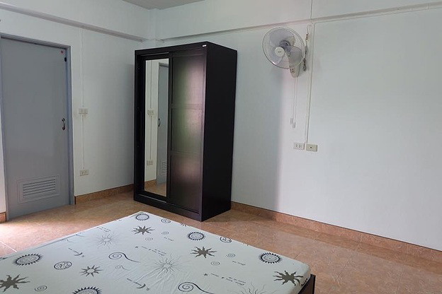Condo · Mueang Chon Buri, chon_buri — photo 5