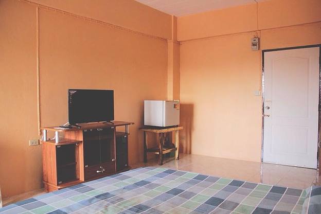 Condo — photo 2