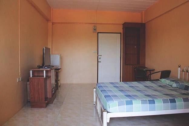 Condo — photo 3