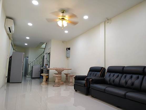 Condo · Pathum Wan, bangkok — photo 2