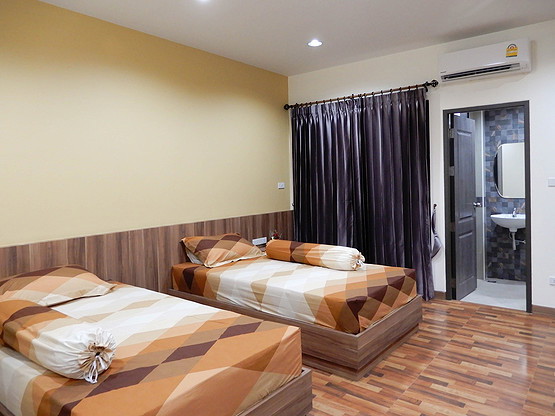 Condo · Khlong San, bangkok — photo 2
