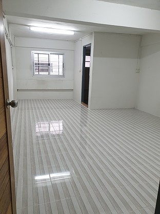 Condo · Thon Buri, bangkok — photo 1