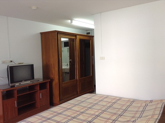 Condo · bangkok — photo 2