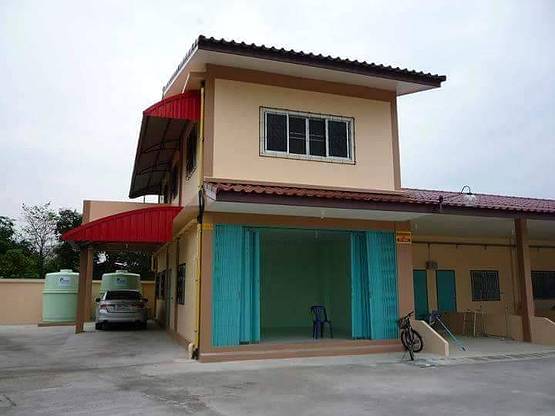 Condo — photo 2