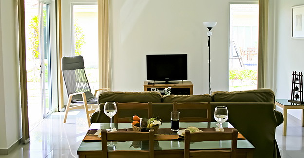 Condo — photo 1