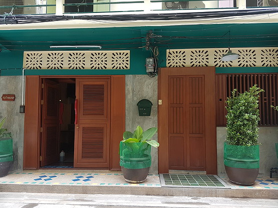 Condo · Pathum Wan, bangkok — photo 1