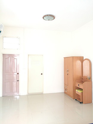 Condo · Wang Thonglang, bangkok — photo 3