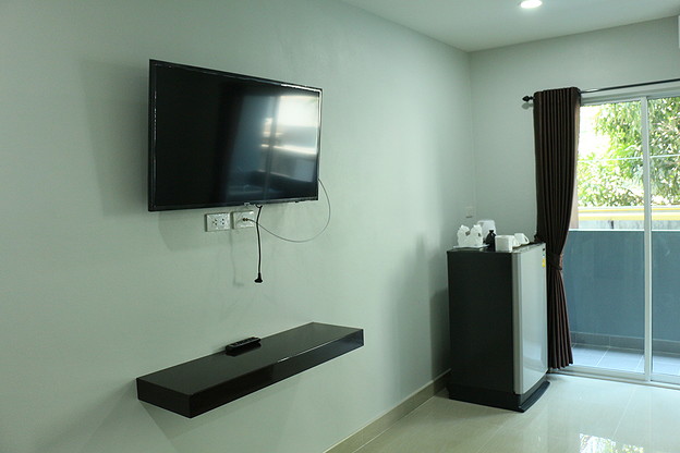 Condo — photo 5