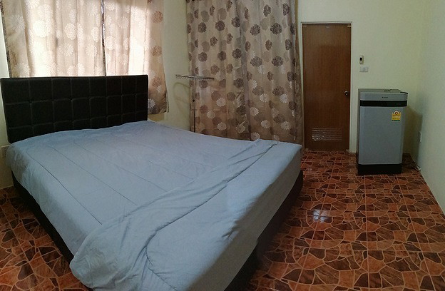 Condo — photo 1