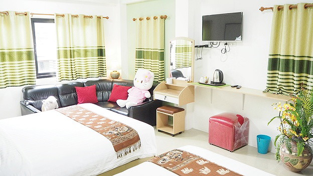 Condo — photo 3
