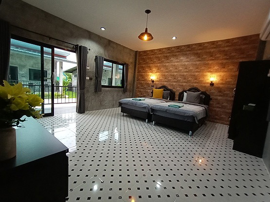 Condo — photo 5