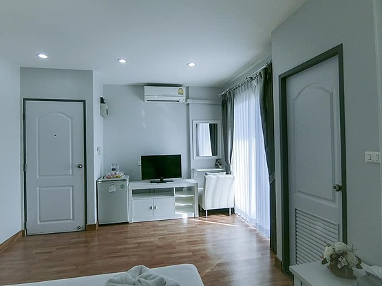 Condo · Mueang Chon Buri, chon_buri — photo 4