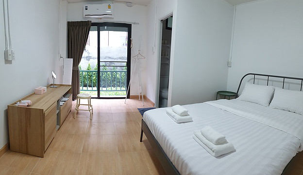 Condo · Bang Kapi, bangkok — photo 1