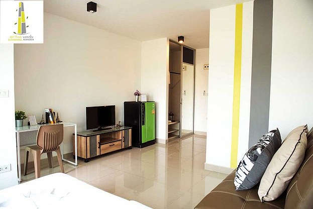 Condo — photo 2