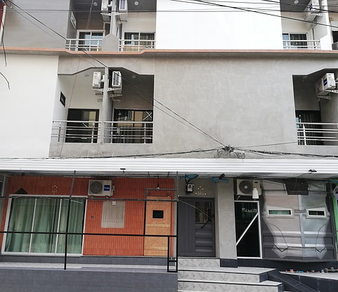 Condo · Bang Kapi, bangkok — photo 1